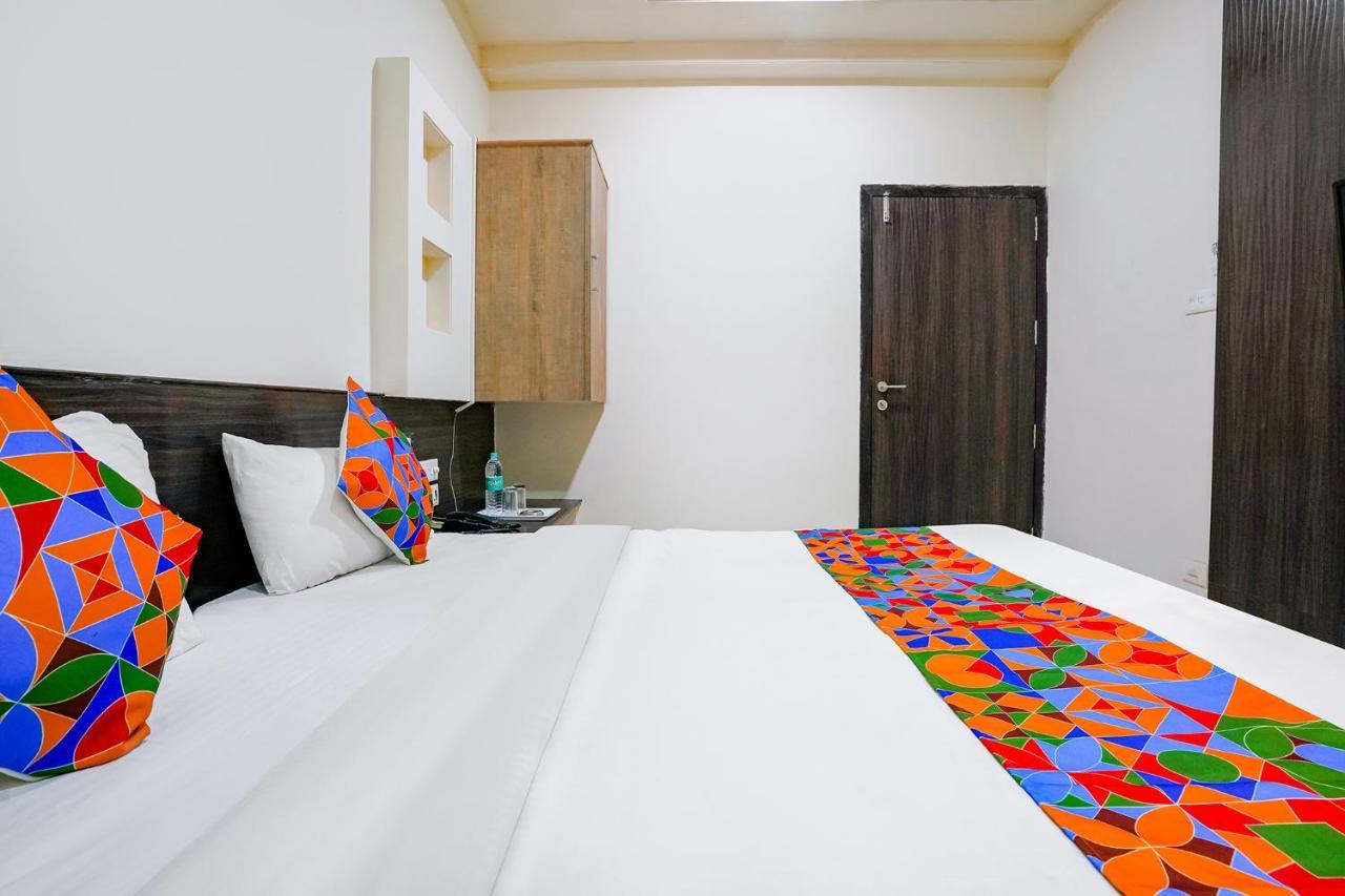 Pimpri-Chinchwad Fabhotel Regent Inn - Nr Skywalk Bridge מראה חיצוני תמונה