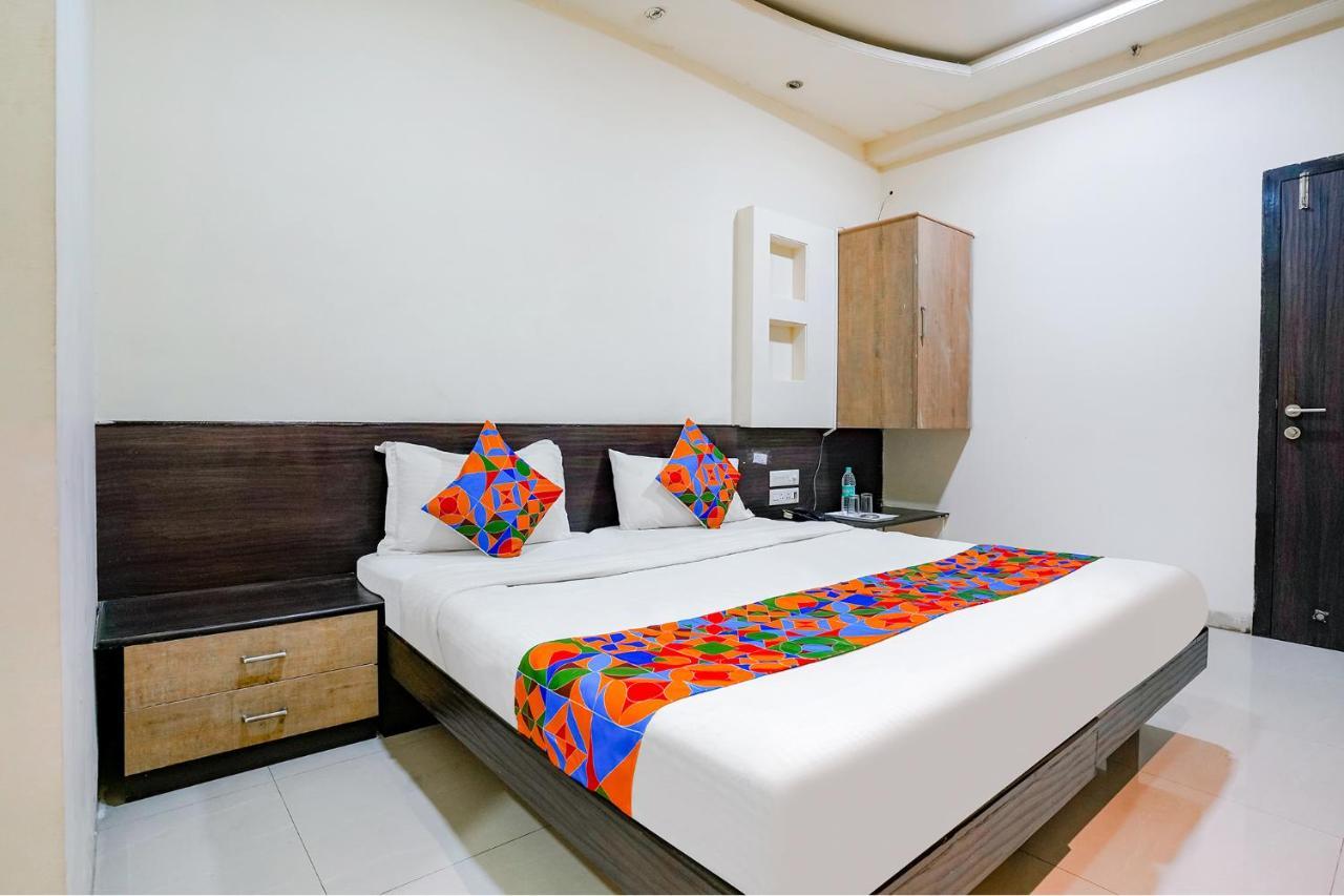 Pimpri-Chinchwad Fabhotel Regent Inn - Nr Skywalk Bridge מראה חיצוני תמונה