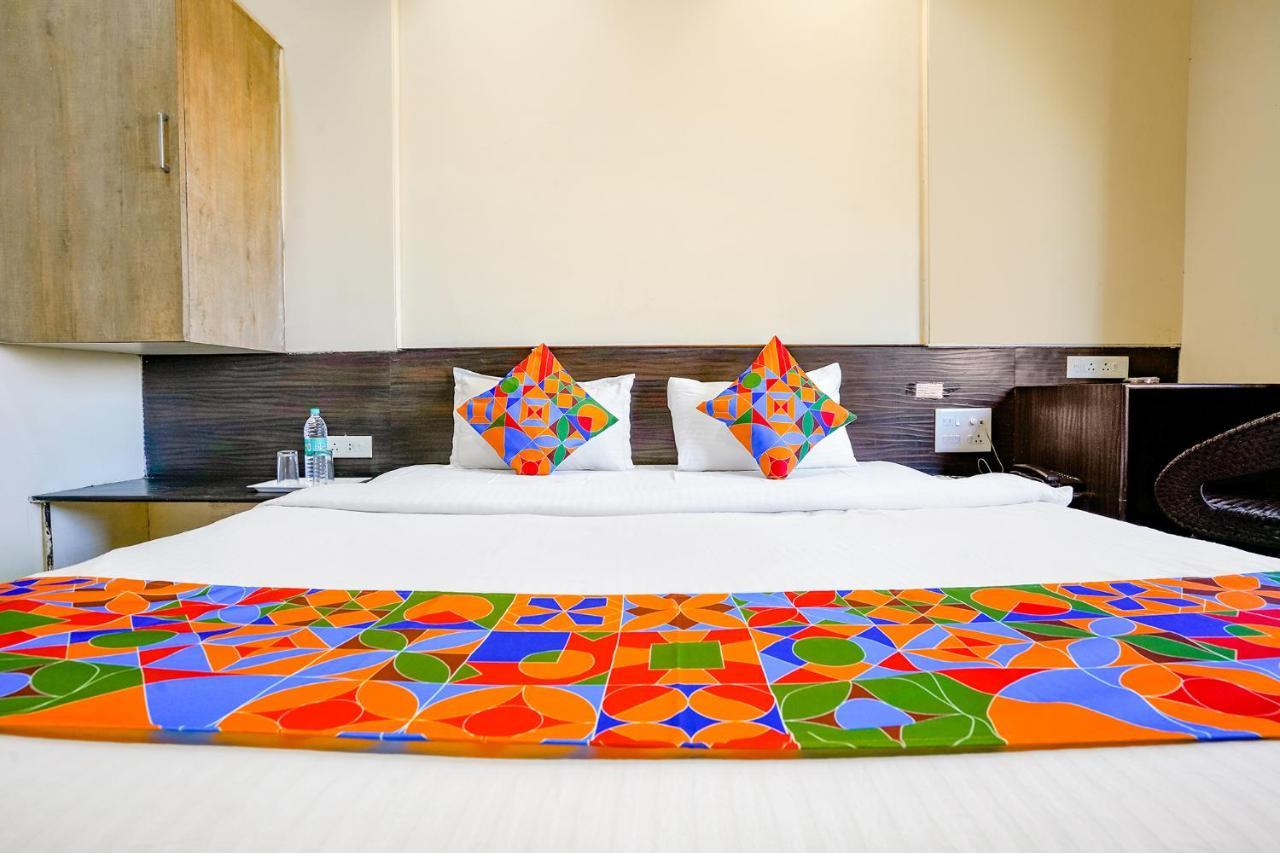 Pimpri-Chinchwad Fabhotel Regent Inn - Nr Skywalk Bridge מראה חיצוני תמונה