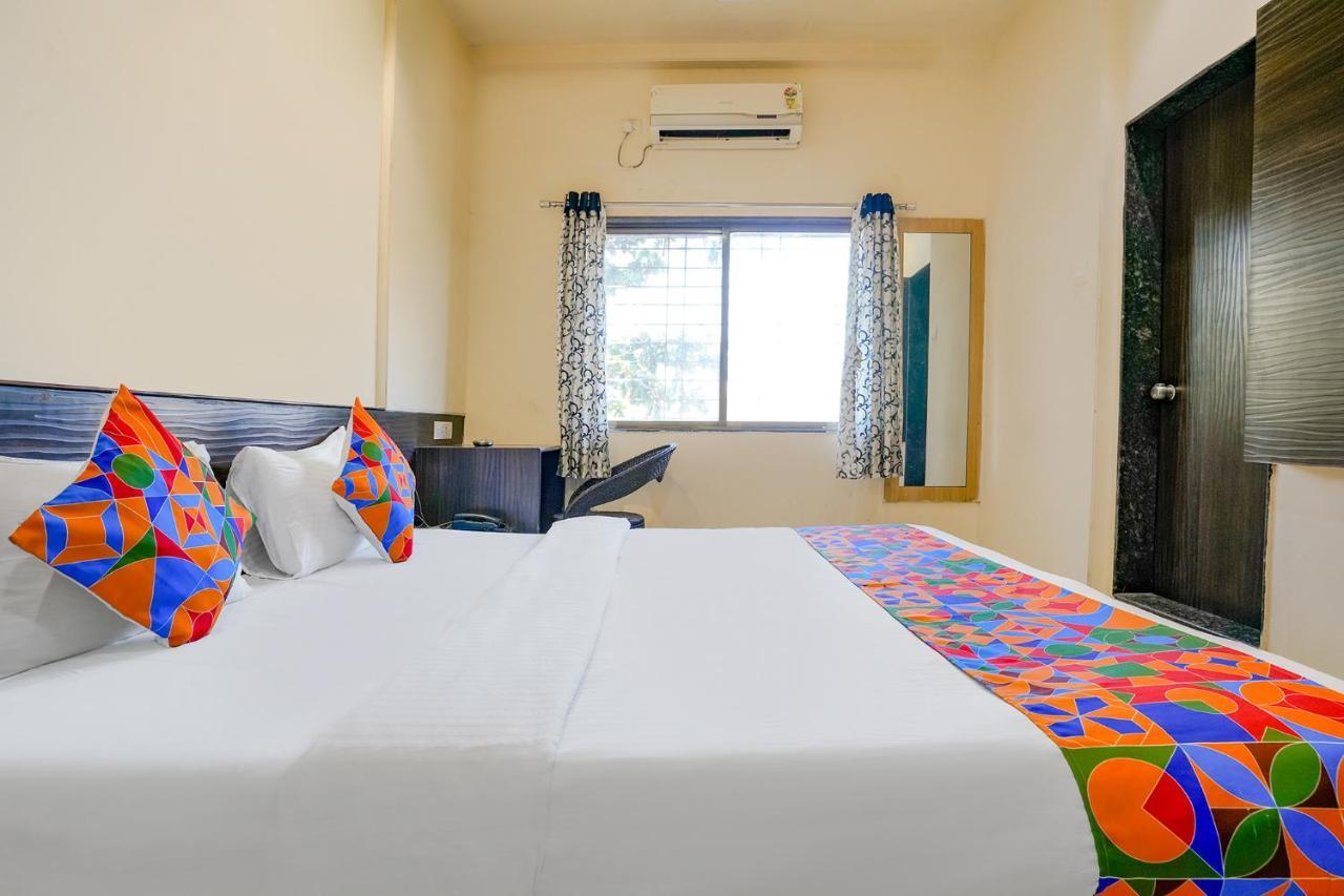 Pimpri-Chinchwad Fabhotel Regent Inn - Nr Skywalk Bridge מראה חיצוני תמונה
